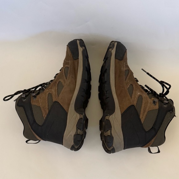 HI-TEC Yosemite Mid Waterproof Hiking Boots for Men, Size 9.5 - Picture 6 of 9